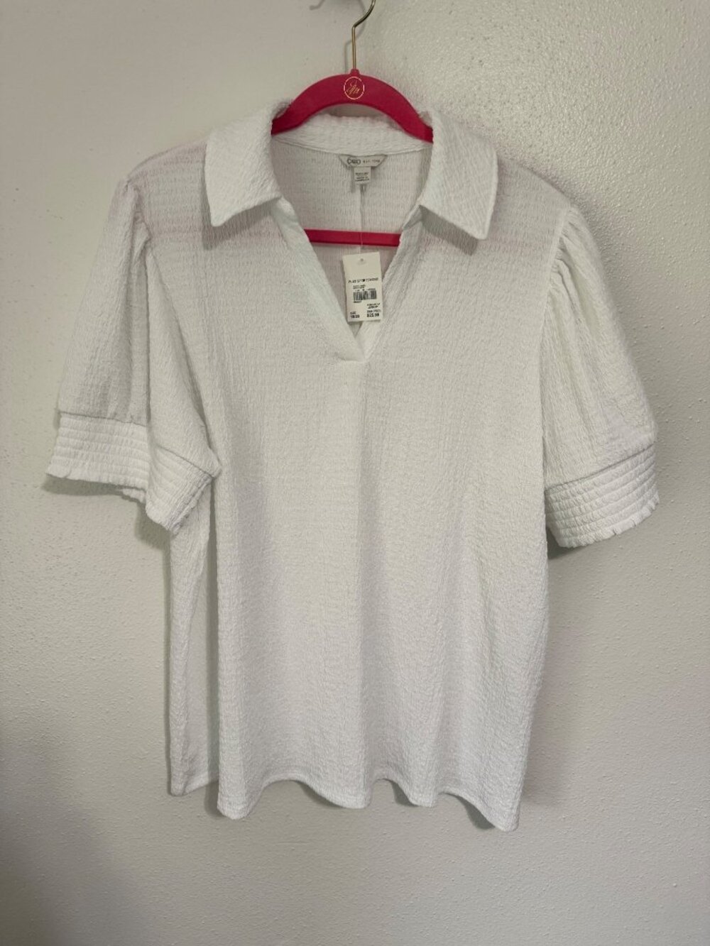 Cato NWT Top Womans Textured White V Neck Collar Top 18-20W